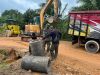 Tingkatkan Aksesibilitas di Pulau Lepar, Satgas TMMD ke – 127 Kodim 0432/Basel Pasang Gorong-Gorong Beton 10 Titik